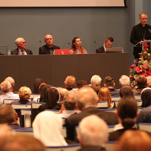 Govor nadbiskupa Kutleše na predstavljanju knjige mons. Batelje o zbrinjavanju ratne siročadi u zagrebačkim bolnicama